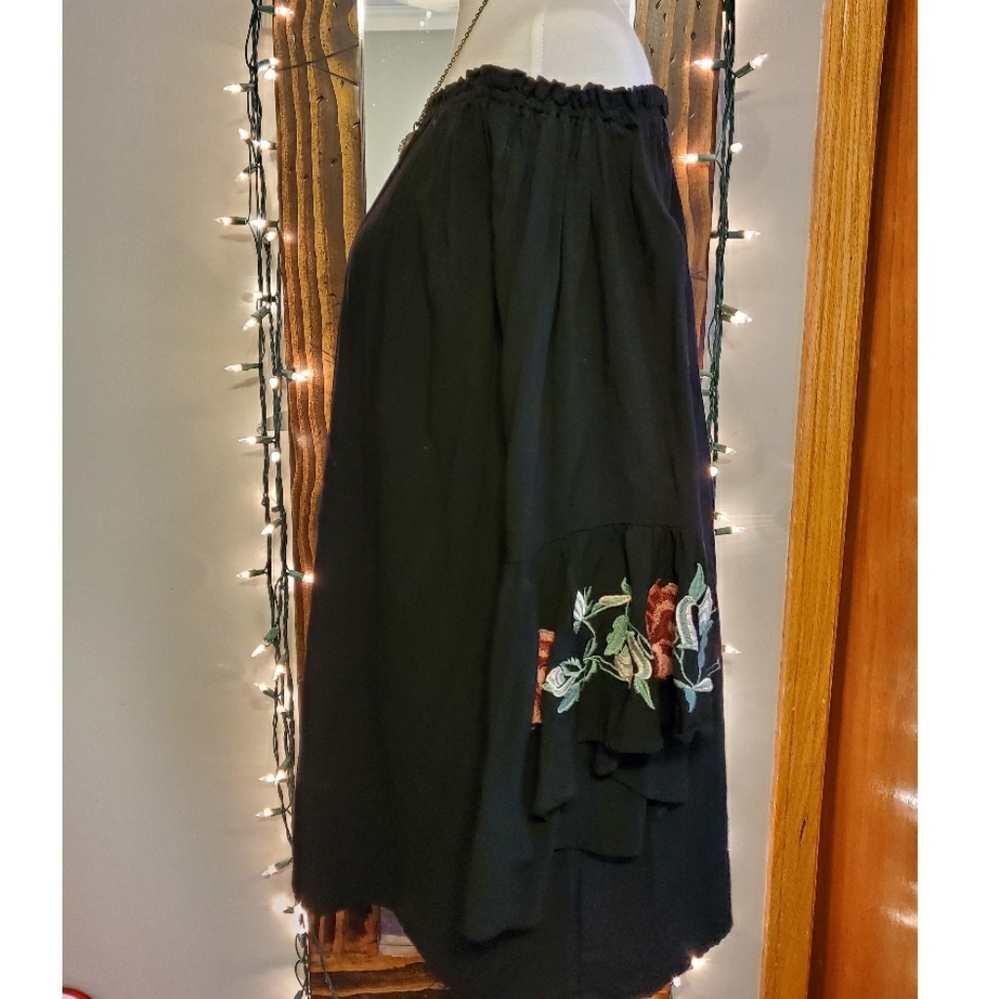 Blue Rain black off the shoulder dress. Size Large